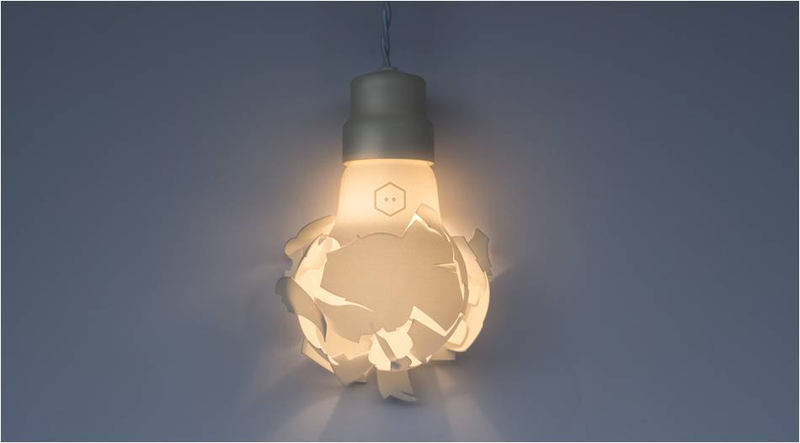 Illustration for article titled Esta bombilla rota impresa en 3D funciona de verdad